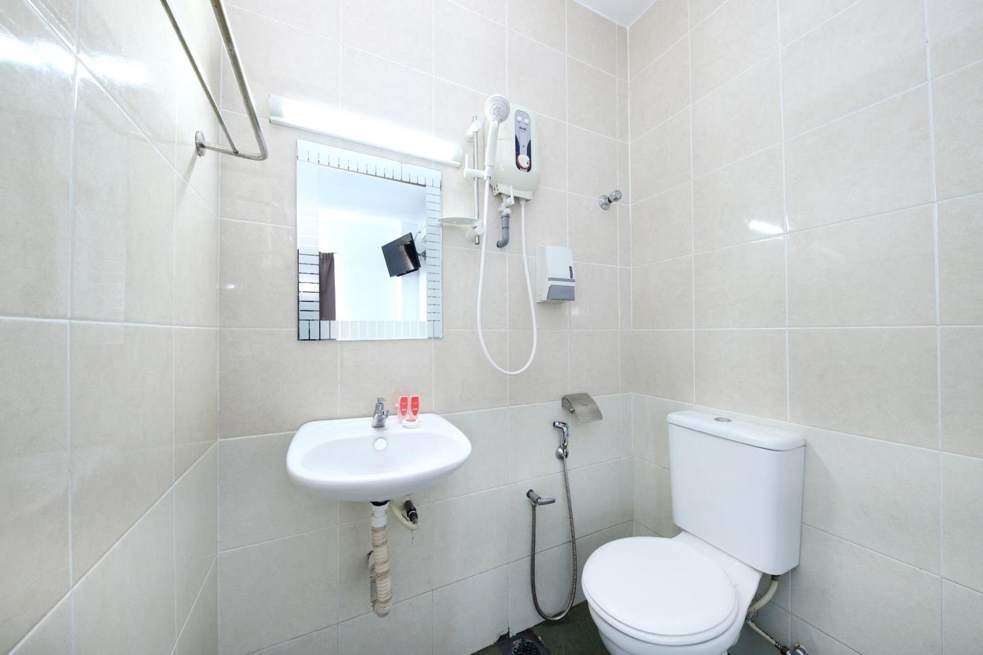 OYO 502 Midah Inn Puchong Bagian luar foto