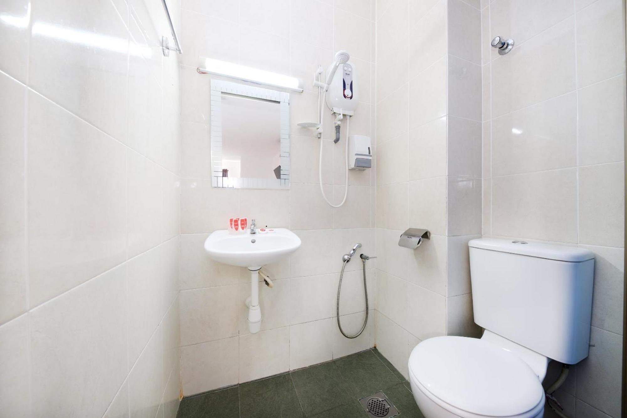 OYO 502 Midah Inn Puchong Bagian luar foto